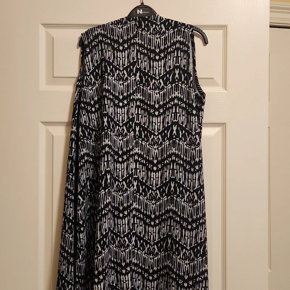 Lularoe Joy duster/vest, medium (10-12), like new - Picture 4 of 5